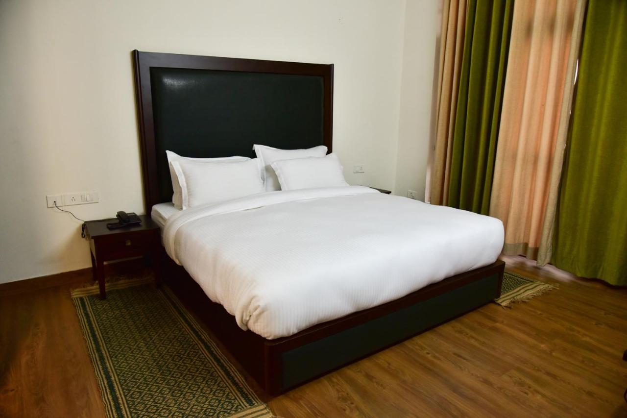 Spangle Heights Shimla, Suites And Residences Εξωτερικό φωτογραφία